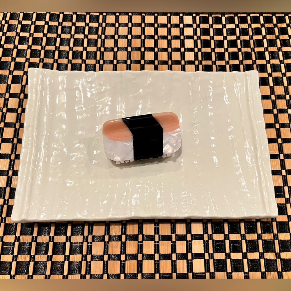 Small Spam Musubi Claw Clip